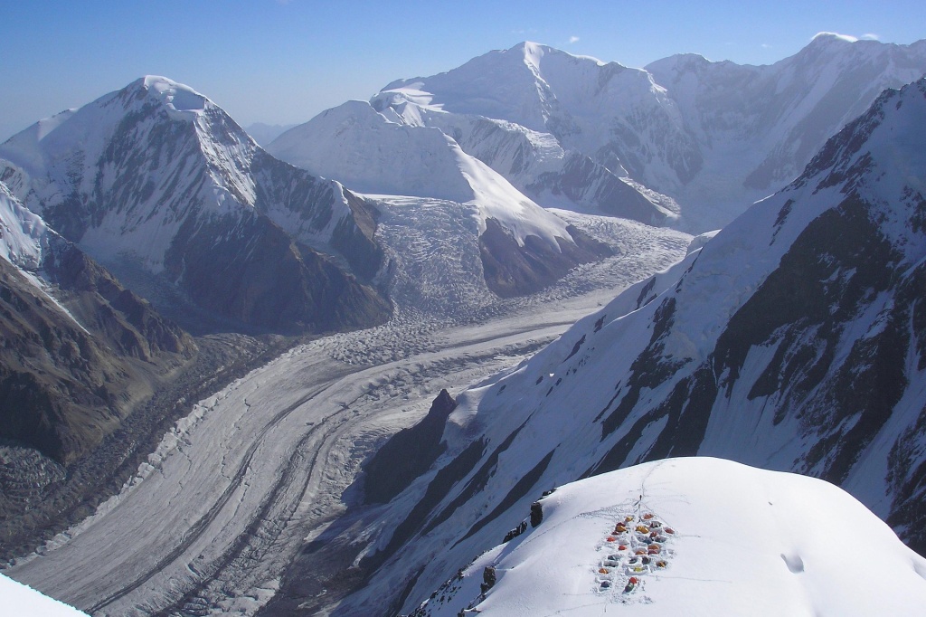 mountain-1796953_1920.jpg
